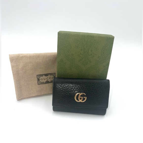 Authentic Gucci GG Marmont Leather Key Case(Pre-Loved) - Picture 1 of 14